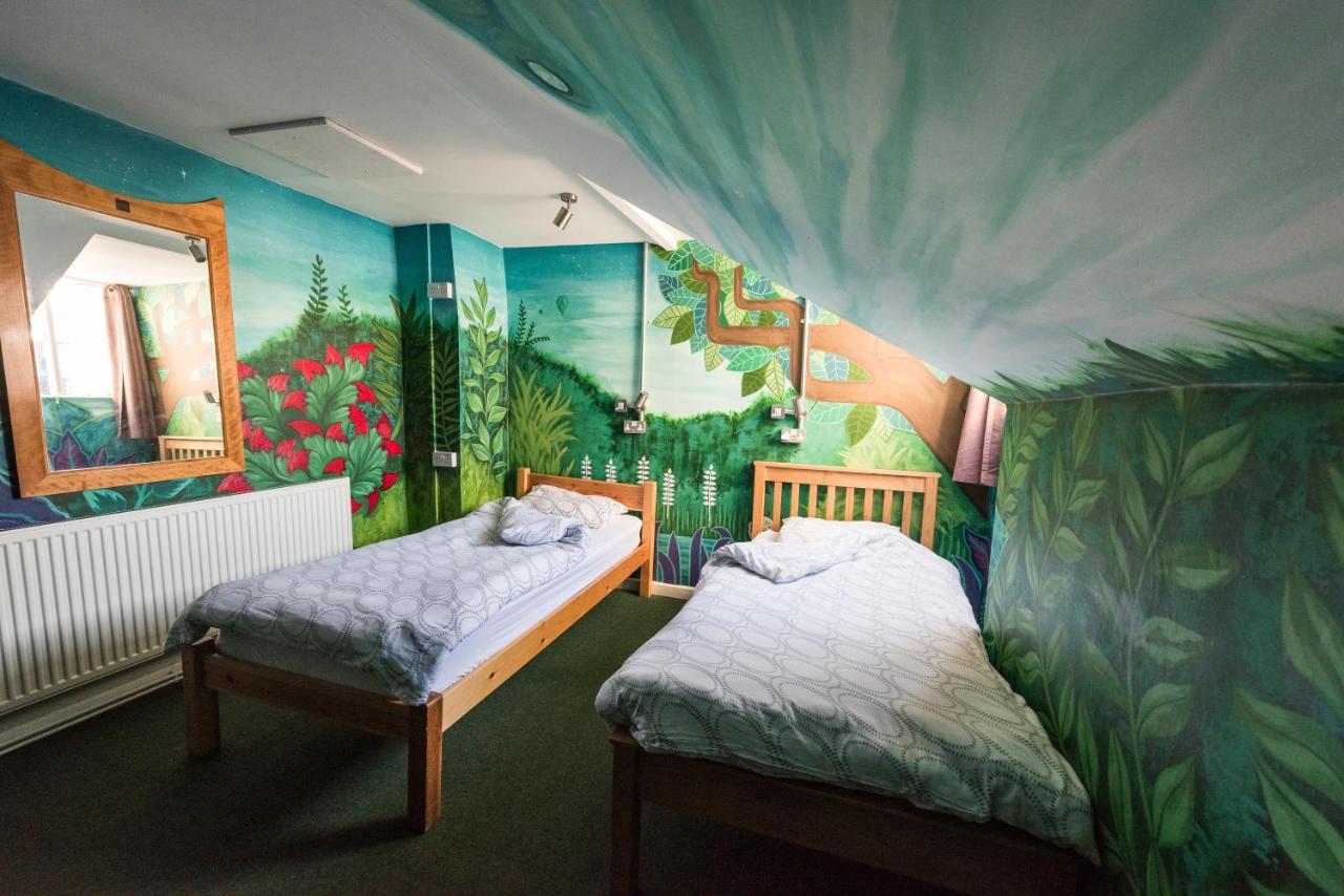 The Full Moon Backpackers Bristol