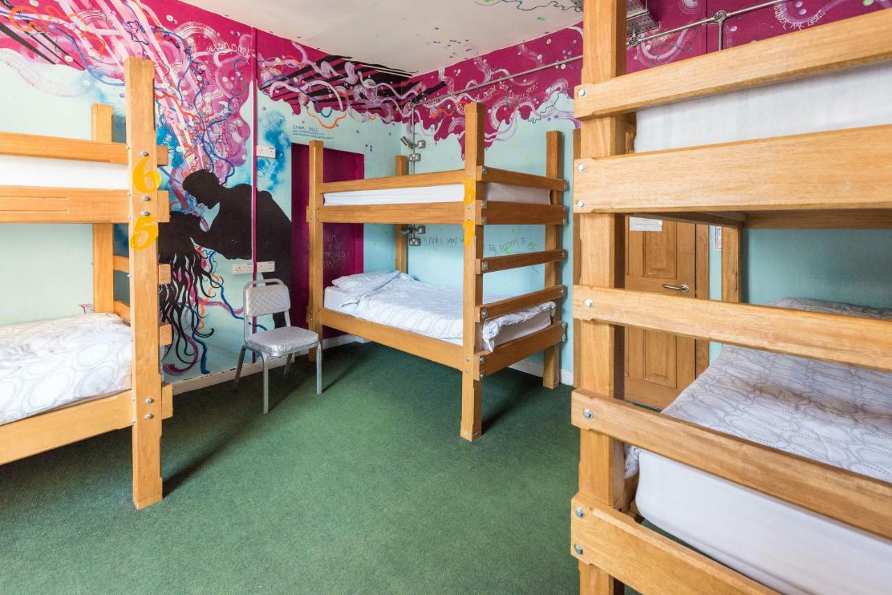 Hostel The Full Moon Backpackers *